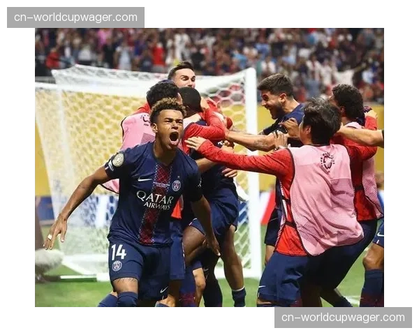 战报:巴黎圣日耳曼3-1兰斯,数据显示主队由攻转守的回位速度提升15%。 战报:巴黎圣日耳曼3-1兰斯,数据显示主队由攻转守的回位速度提升15%。