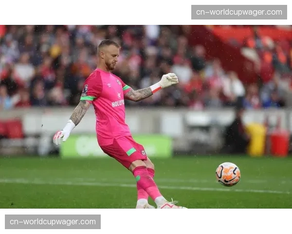 布伦特福德发布伤情通报:伊万-托尼恢复完整训练,周末有望复出 布伦特福德发布伤情通报:伊万-托尼恢复完整训练,周末有望复出