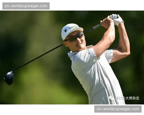 李昊桐13号洞抓鸟15号洞擒鹰，及时调整扭转开局不利